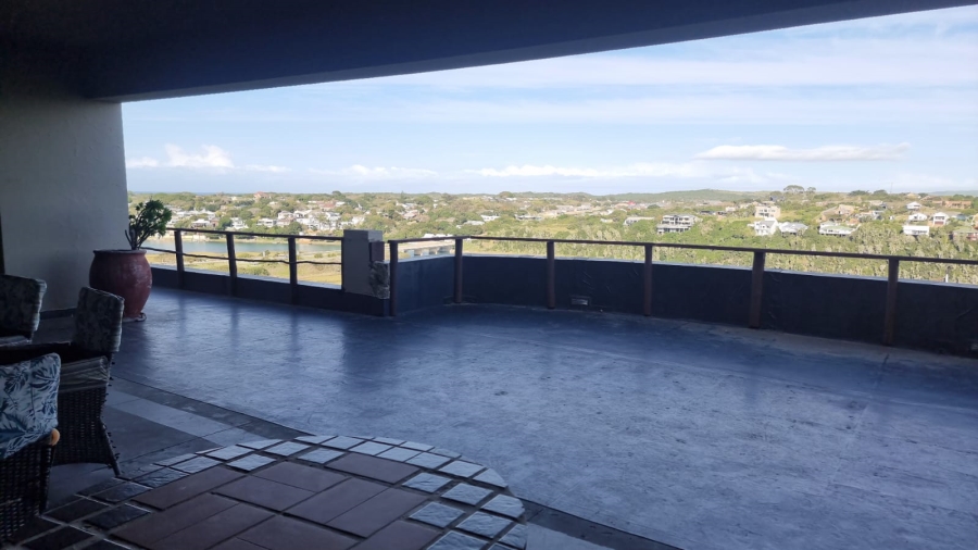 6 Bedroom Property for Sale in Merryhill Eastern Cape